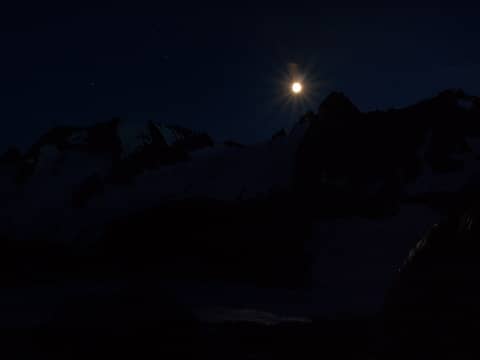 moon over spire col
