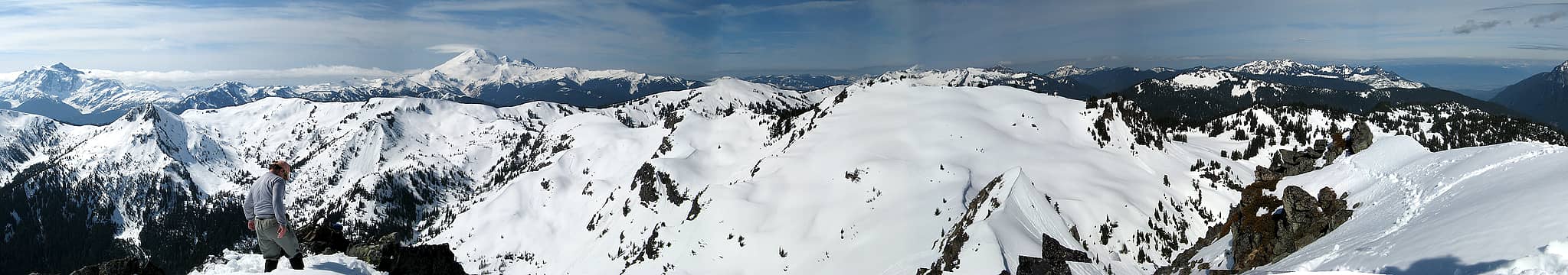 180 degree pan of the summit area