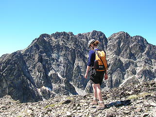 Descending the west ridge of Big Craggy, with West Craggy in background