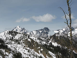 View from Navaho Pass from roughly ~6400ft: Mt Stuart, Sherpa Peak, Argonaut Peak