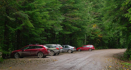 cars at the Suiattle River Trail trail head.