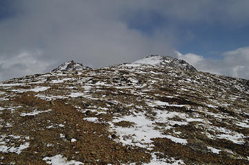 The false summit of Buckhorn on the left