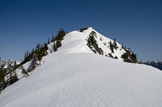 Solid snow on the final ridge