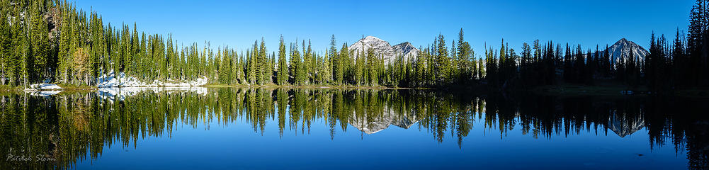 Bear Lake in the Eagle Cap wilderness of Oregon