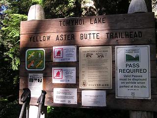 Trailhead for Yellow Aster Butte