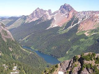 Tomyhoi Lake with American Boundary and Canadian Boundary peaks in the background