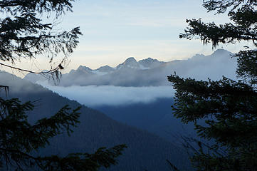 Foggy early morning in the North Cascades