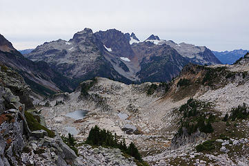 New objective: Chain Lakes, idea was to go the viewpoint in the middle to enjoy the Middle Fork Snoqualmie valley