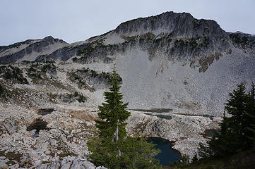 Chain Lakes looking towards Mt Hinman. Right-top is perhaps true summit of Hinman in far distance