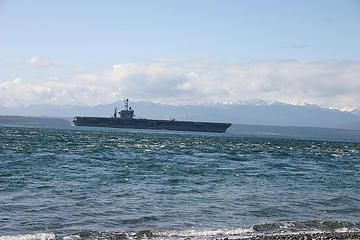 USS Lincoln heading out to sea