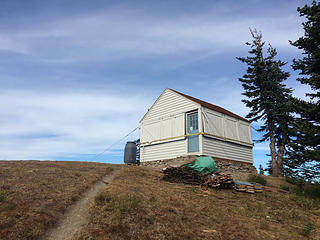 Dodger Point fire lookout cabin