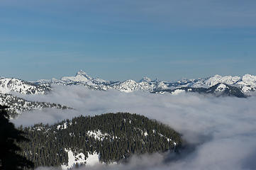 Sloan, Pugh, White Chuck and Mt Baker from Union Peak