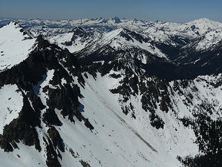The Alpine Lakes wilderness from the summit of Eightmile Mountain