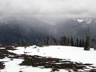 snowing-on-summit