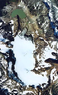 Sout Cascade Glacier and lake