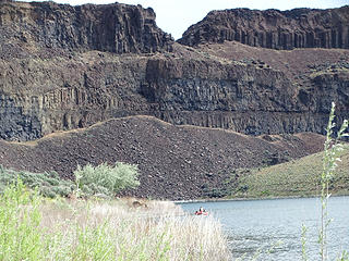 Walls above Dusty Lake. Notch is accessable from Ancient Lake side, not from here.