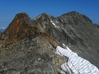 Gendarmes on the final ridge to Robinson summit
