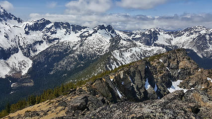 Summit of Axis Peak looking west toward Horseshoe Lake (snowy bowl upper left)
