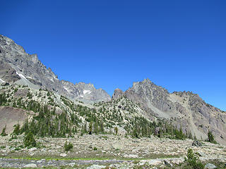 Route to Surprise Basin with peaks