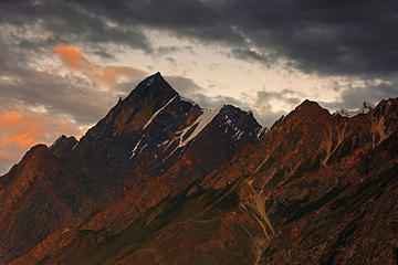 11- Bakhor Das Peak