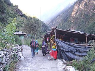 A dhaba (tea stall) on the trail to Ghangaria