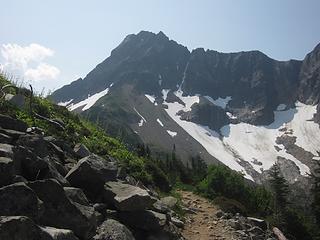 On the way to Cascade Pass and Cascade Peak