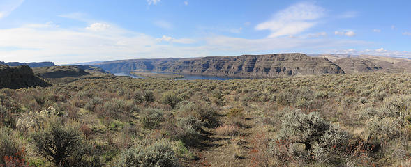 Looking SW across the Columbia River around the outley of Quilomene and Brushy Creek