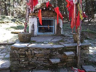 Hindu shrine in the woods above Auli