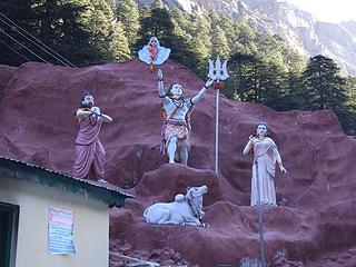 Shiva and friends at Gangotri temple
