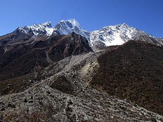 Peaks on south side of Bhagirathi valley