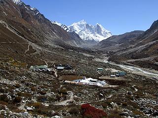 Bhojbasa with the Bhagirathi Peaks in the background