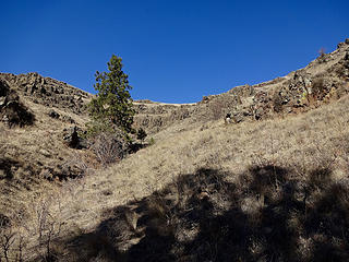Leaving the canyon after 2.5 miles and hiking upslope about 500' to find some sun on this chilly morning.