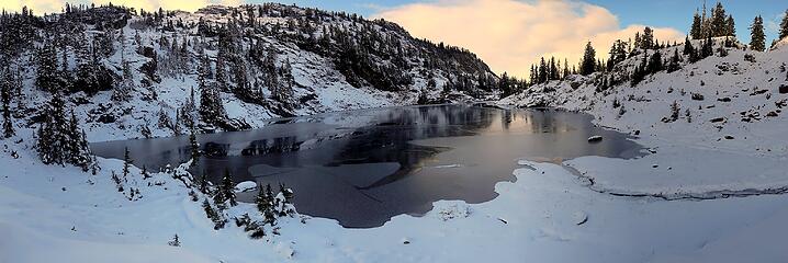 Highest Rampart Lake freezing over