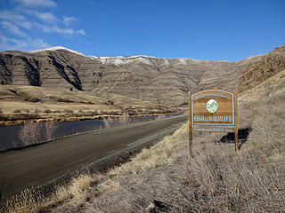 This is very close to the confluence of the Snake and Grande Ronde Rivers.
