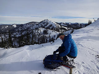 Don relaxing on the ridge at 6000' with Mutton Mtn behind.