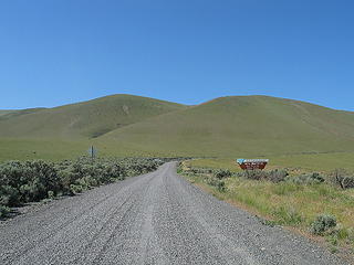 Gentle hills - Central Washington ..... I believe this was a nwhikers' photo, but I did not record the credit. Sorry.