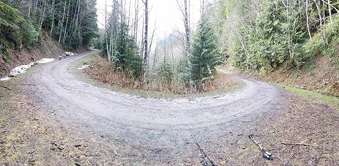 The mentioned pano at the curve in the road. Still working up FR23. A beautiful day out, even with a few gray clouds.