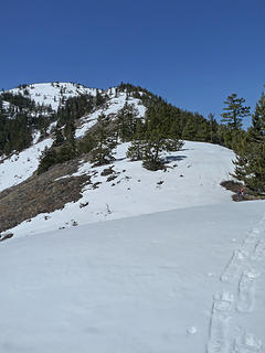 View of the ridgeline to Lookout's summit.