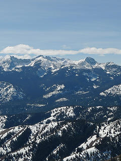 Ravens Ridge and Hoodoo Peaks.