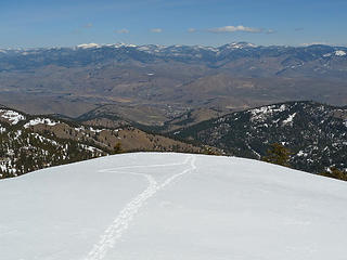 Methow Valley from the rounded ridge.
