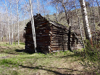 An old cabin along the way.