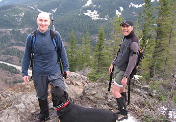 Nordic, his dog Frieda and GQHiker enjoying the views from the Balcony