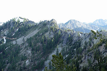 Black Ridge between Black Ridges summit heading South towards Sun Mountain.