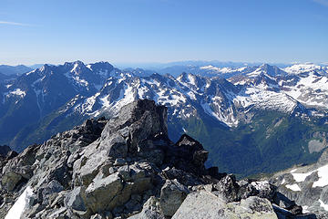 Summit rocks with Copper, Fernow, Maude, 7fj, Stuart range