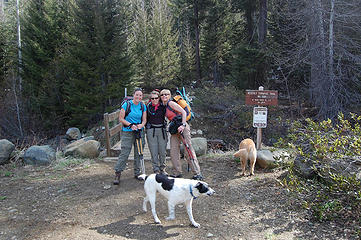 Babes and dogs at the trailhead