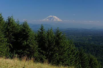 View of Mt Rainier at the south site of Poo Poo