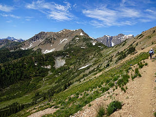 Looking back to Syncline from the PCT.