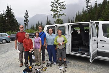 Jerry, Kathy, Cathy, Morten, David & Rich at Cascade Pass Trailhead