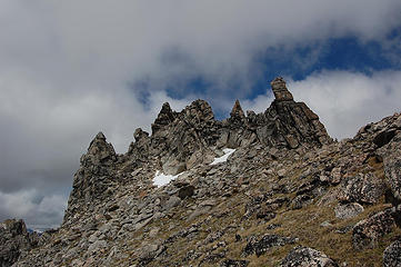 Spires along the East Dragontail Plateau