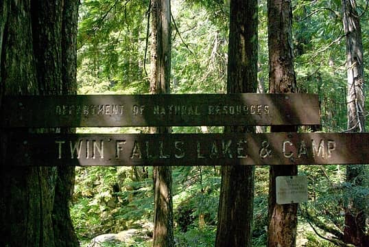twin falls lake sign